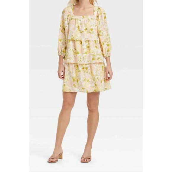 WHOWHATWEAR Pink Floral Ruffle Tiered Babydoll Mini Dress Size Small - Picture 1 of 7
